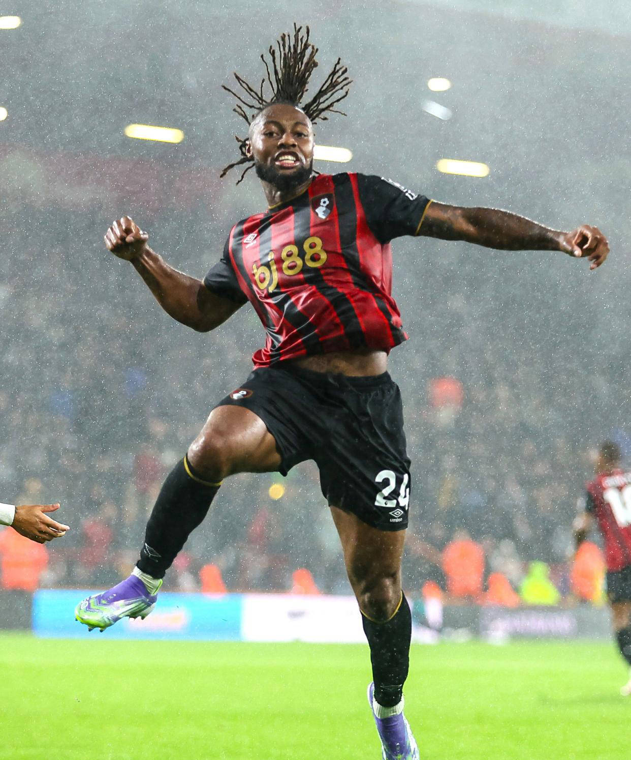 PG电子娱乐官网-伯恩茅斯主场惨败富勒姆，中场精彩组织难以挽救局面的简单介绍