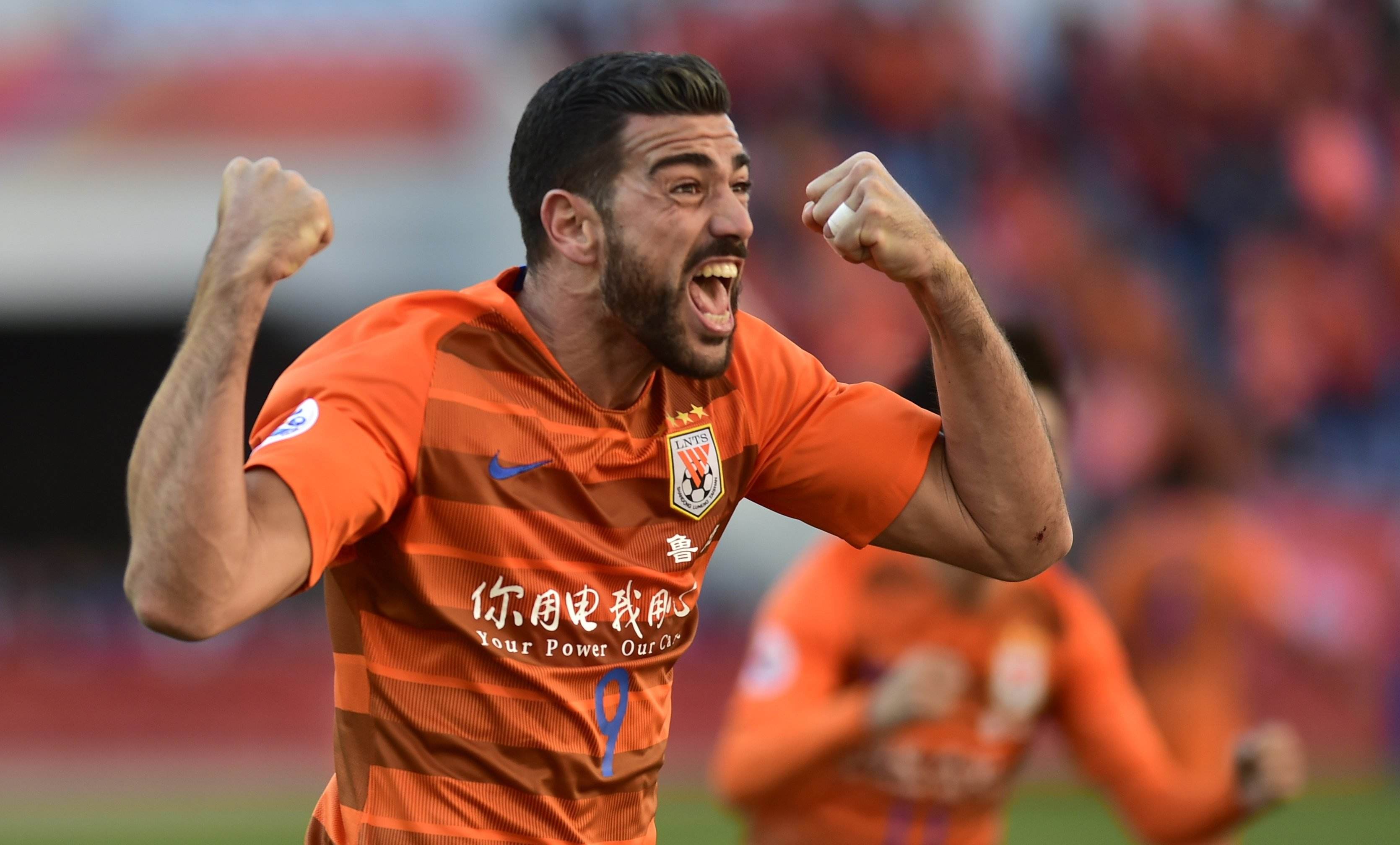 一支中超球队在比赛中展现出强大实力