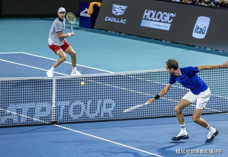 PG电子娱乐官网下载-世界网球队完胜意大利网球队，梅德韦杰夫关键制胜的简单介绍