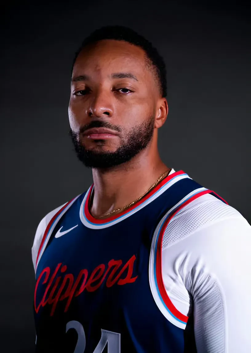 包含快船逆转雷霆，勉力取得五连胜追赶季后赛席位的词条