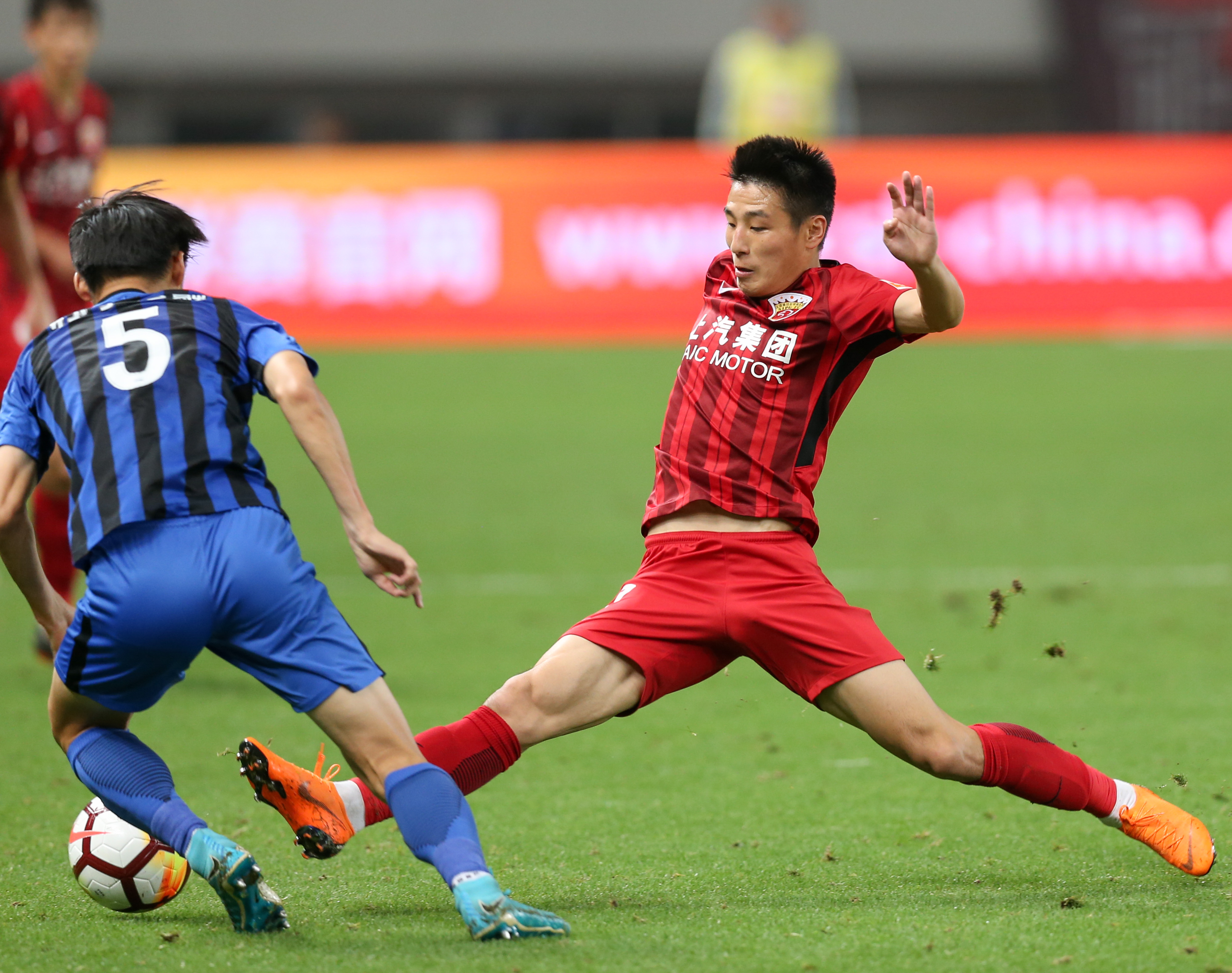 PG Soft Gaming-湖北队在南京体育场完胜江苏苏宁队的简单介绍