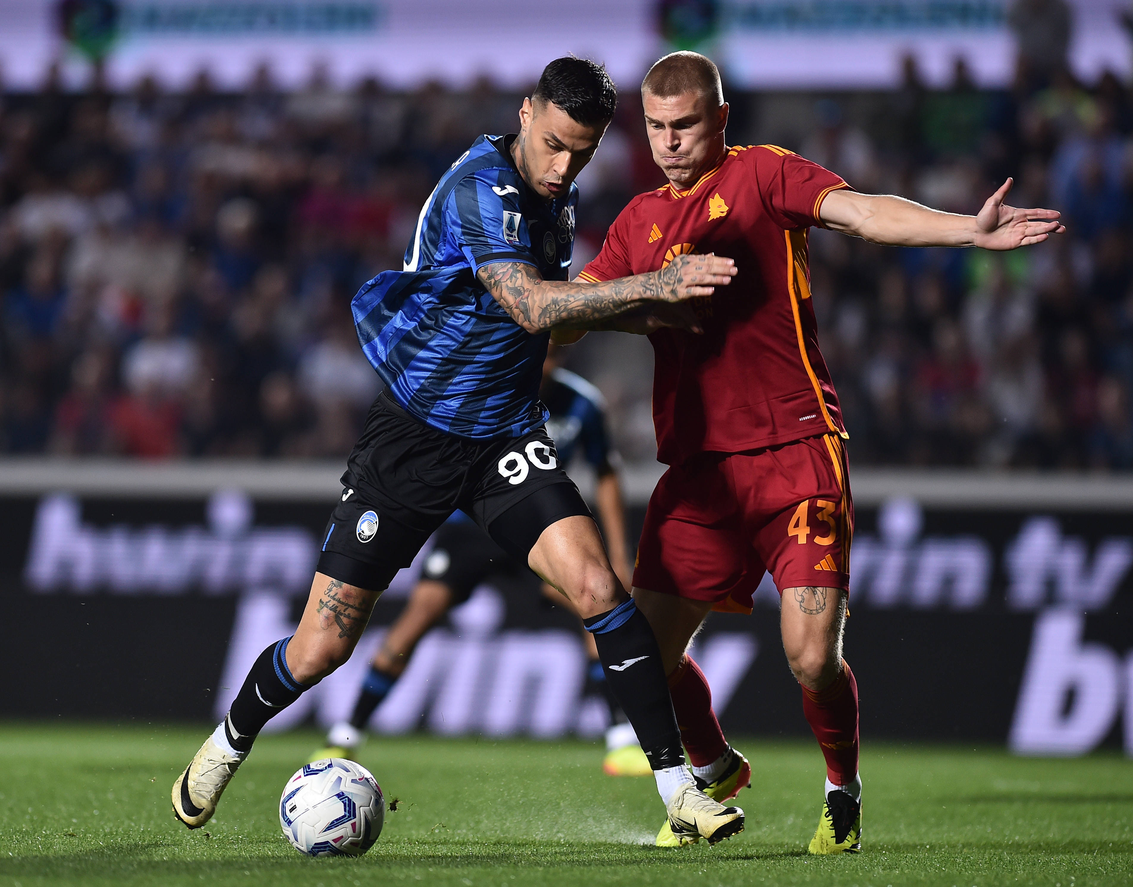 意甲强队齐聚一堂，争夺积分榜前列的简单介绍