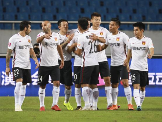 包含恒大主场战平华夏,维持积分榜第一的词条 包含恒大主场战平华夏,维持积分榜第一的词条