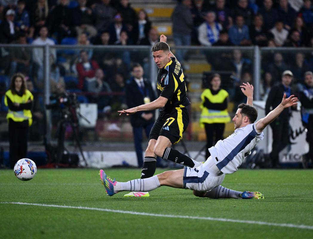 包含马竞主场-击败维罗纳，提前晋级的词条