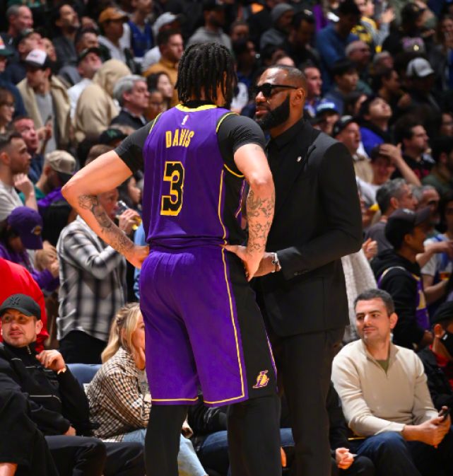 惊险绝杀！场上情况瞬息万变的简单介绍