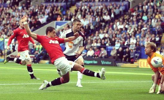 包含顶尖球队角逐激烈，赛场火爆赛事连连的词条