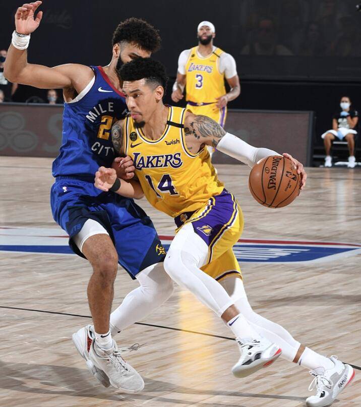 天津队轻取浙江队，浓眉哥刷新纪录的简单介绍