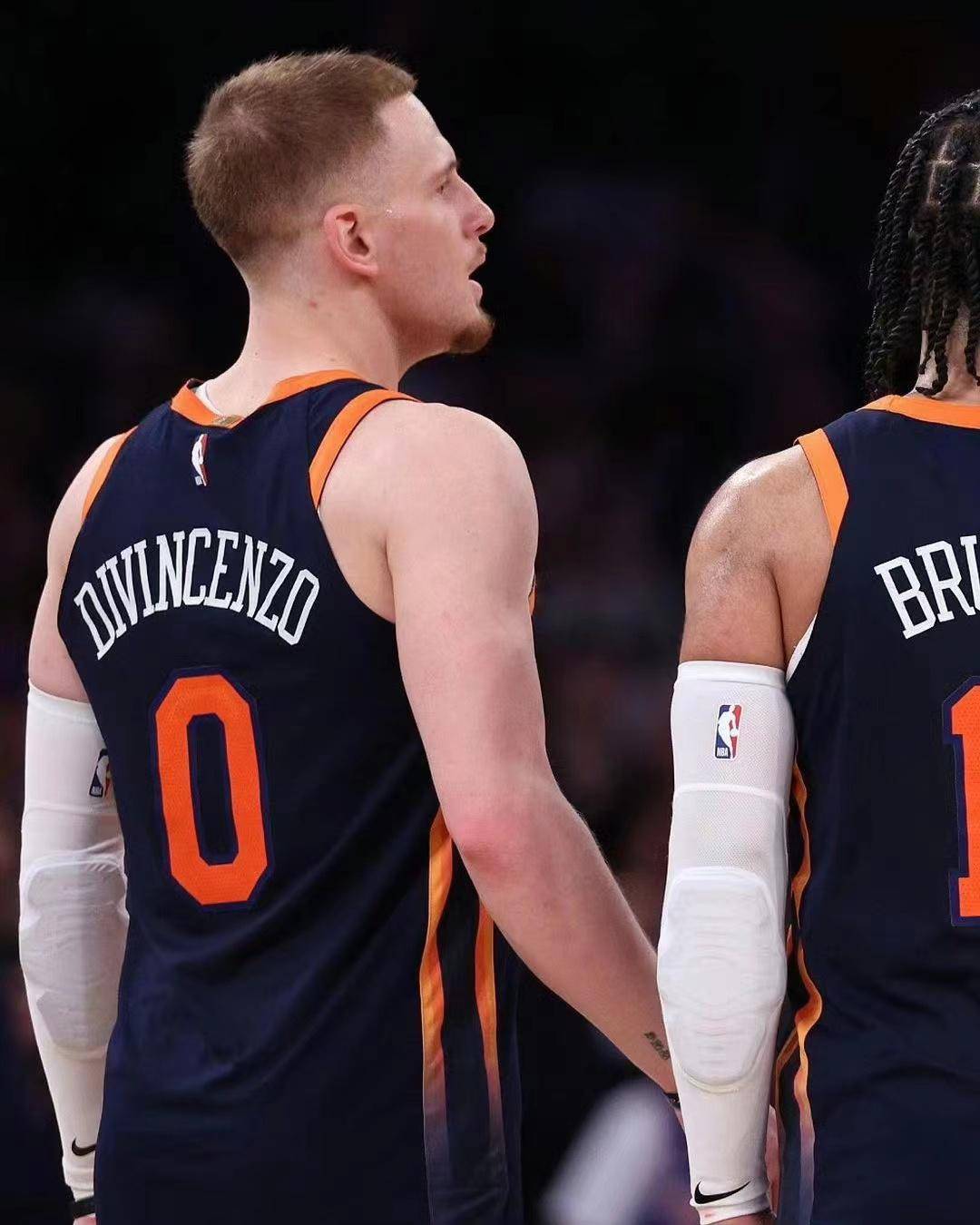 猛龙险胜尼克斯，莫里斯爆发神勇