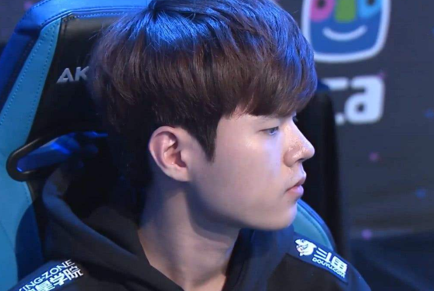 关于EDG绝杀DRX2，Selfmade高光表现的信息