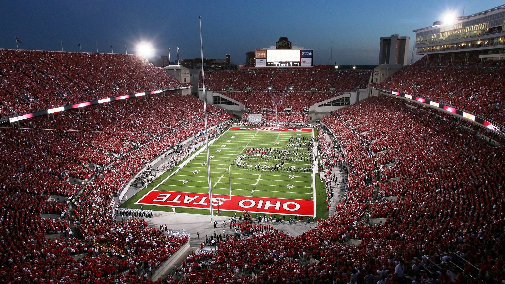 PG游戏下载-英超赛场惊现切特时刻，当篮球巨星跨界接管争冠之战