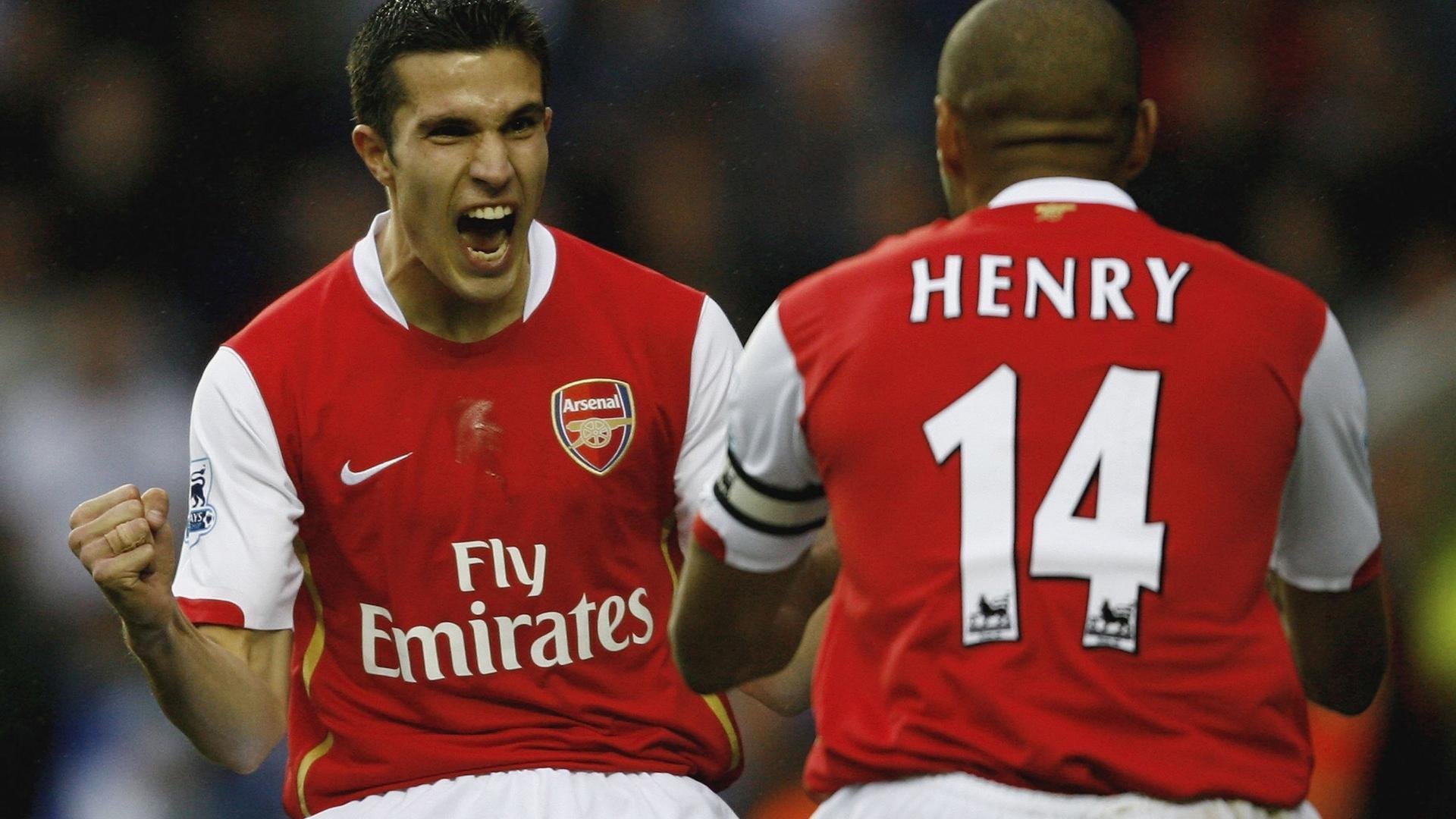 双城记，英超争冠烽火连天，辽宁男篮破浙前行